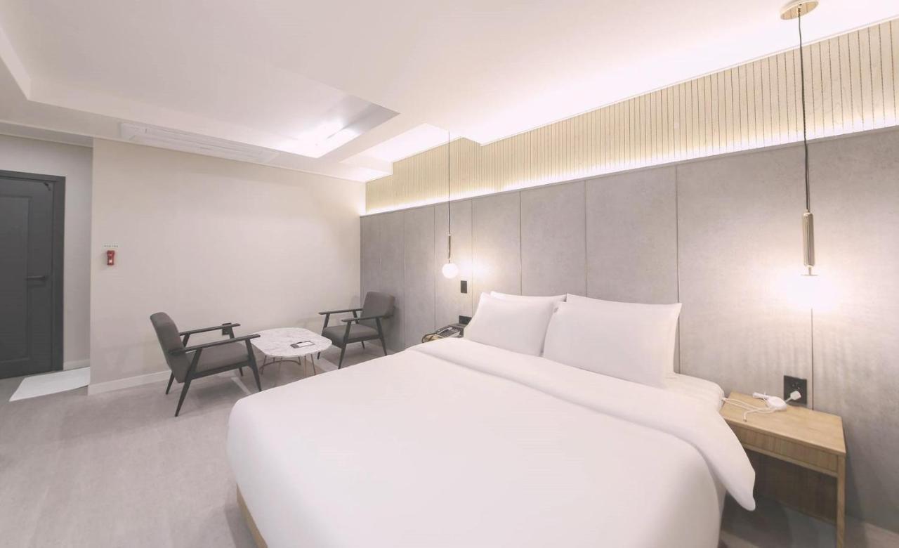 Ariel Hotel Busan Esterno foto