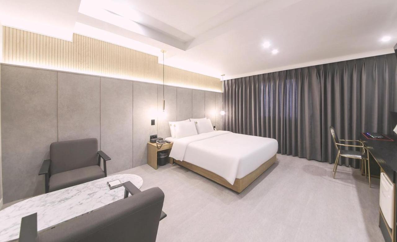 Ariel Hotel Busan Esterno foto