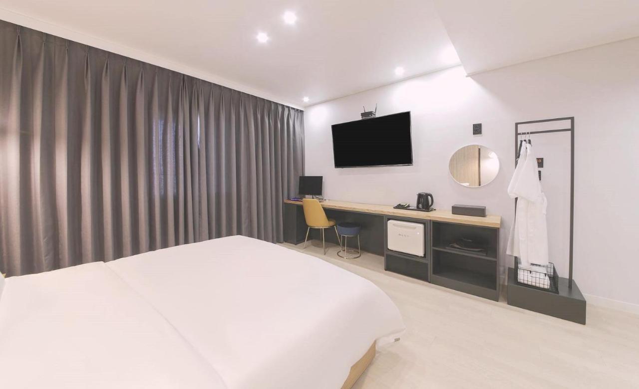 Ariel Hotel Busan Esterno foto