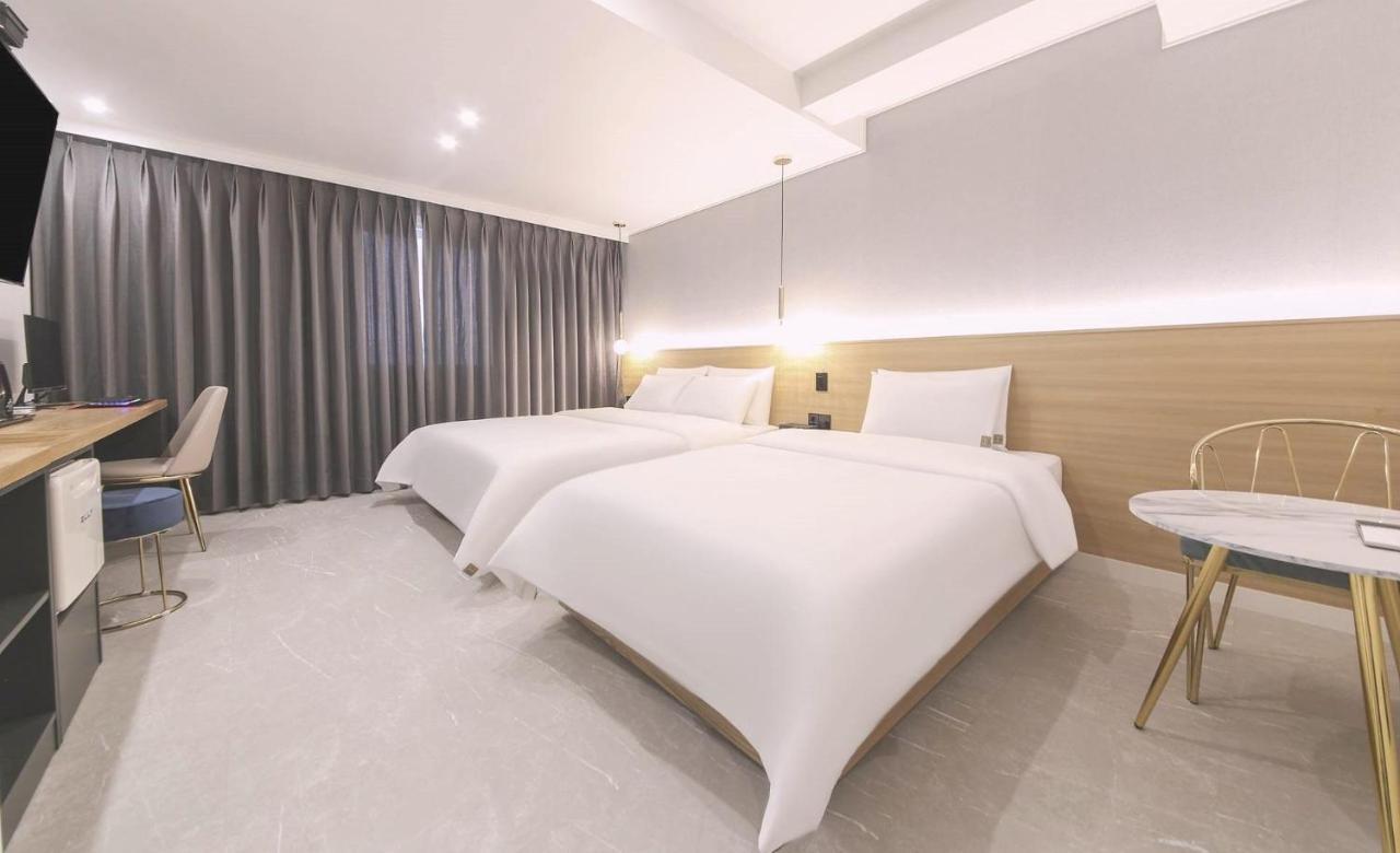Ariel Hotel Busan Esterno foto