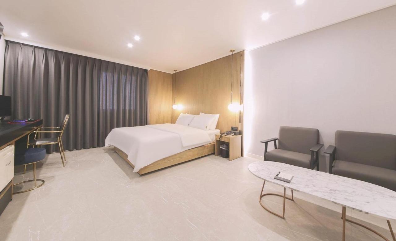 Ariel Hotel Busan Esterno foto
