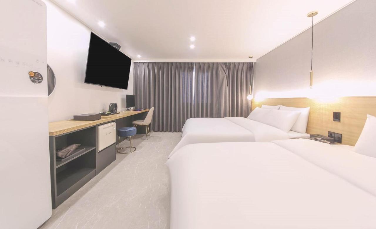 Ariel Hotel Busan Esterno foto