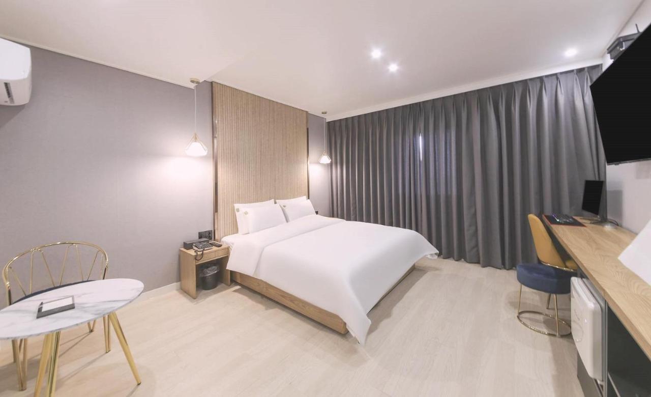 Ariel Hotel Busan Esterno foto