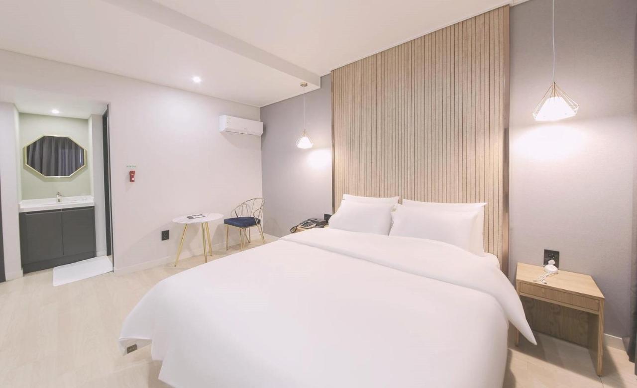 Ariel Hotel Busan Esterno foto
